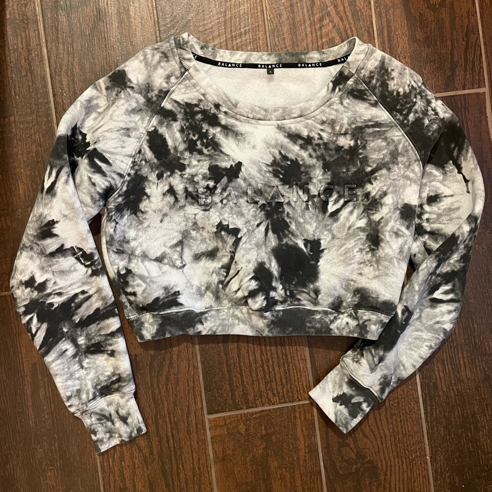 Balance crop sweater